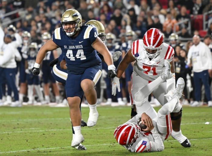 Mater Dei vs St John Bosco CIF Southern Section D1 Final November 24, 2023 Photo-Heston Quan02